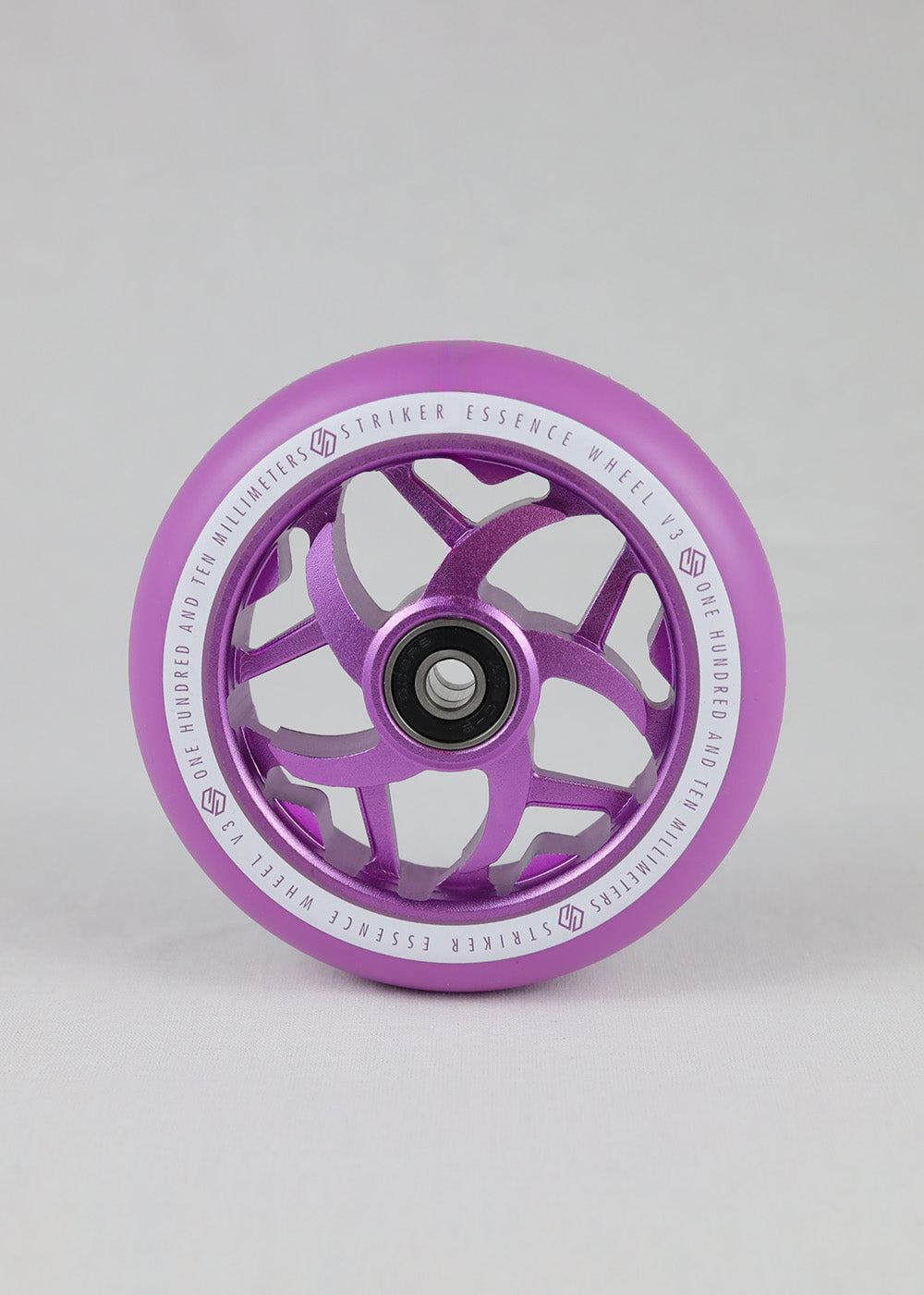 Striker Essence V3 Clear